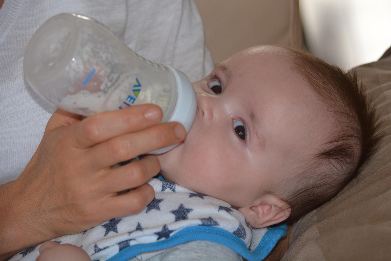 Dewdrop Feeding Bottle